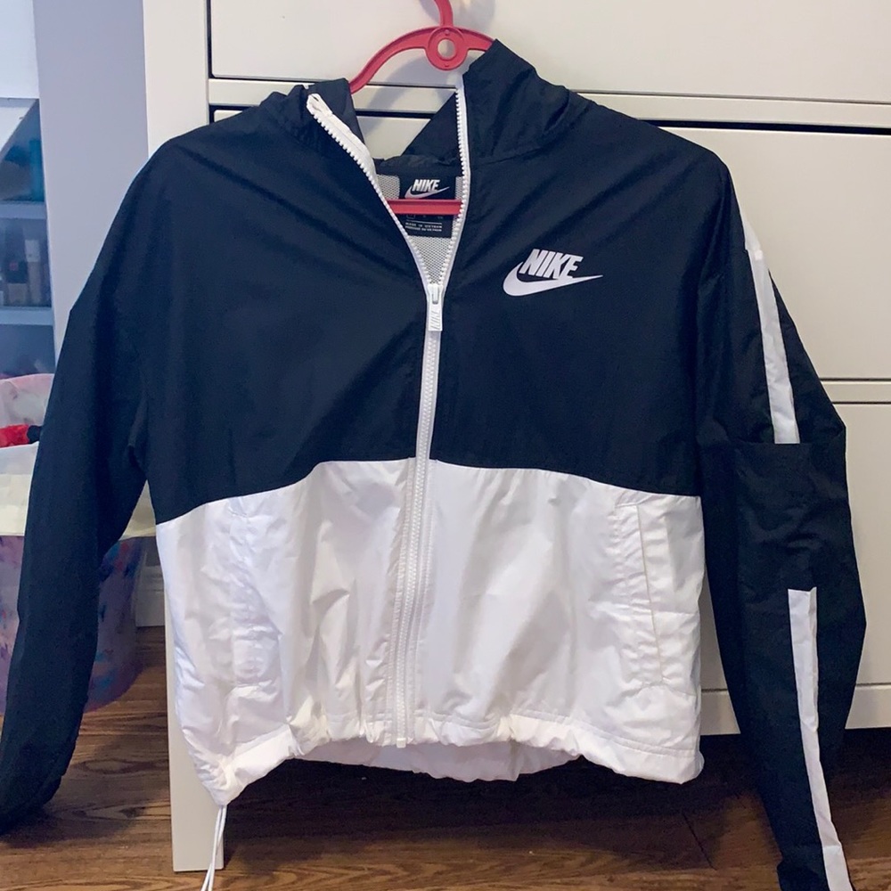 Nike Black and White Hooded Windbreaker Jacket